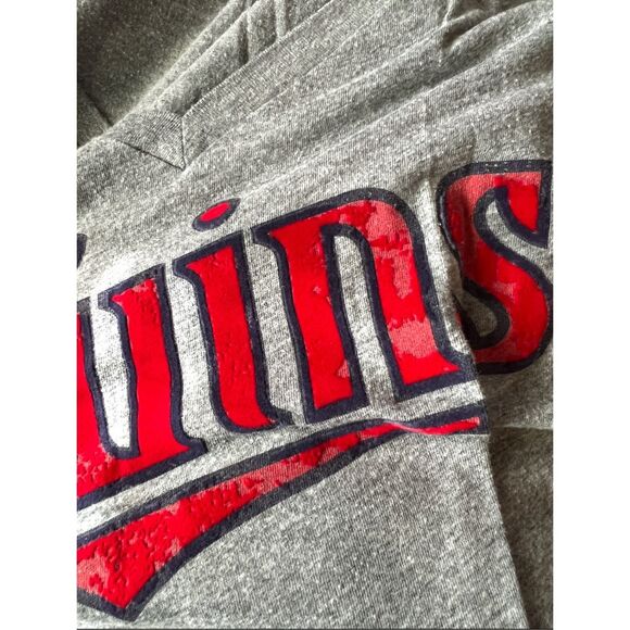 PINK By Victorias Secret Minnesota Twins Baseball Shirt Size Large Flaws - Picture 8 of 9